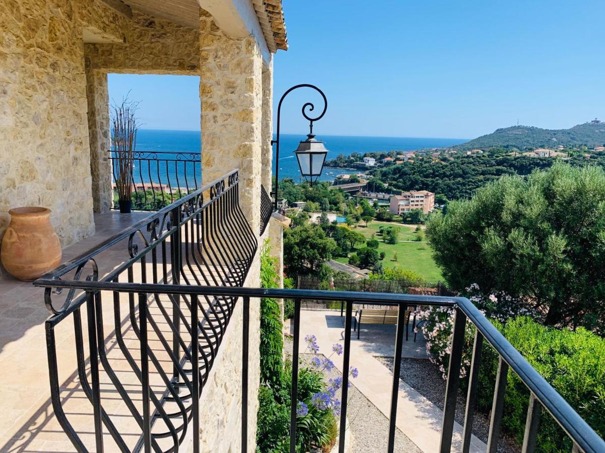 Villa Grand Baie Saint-Raphaël Buitenkant foto