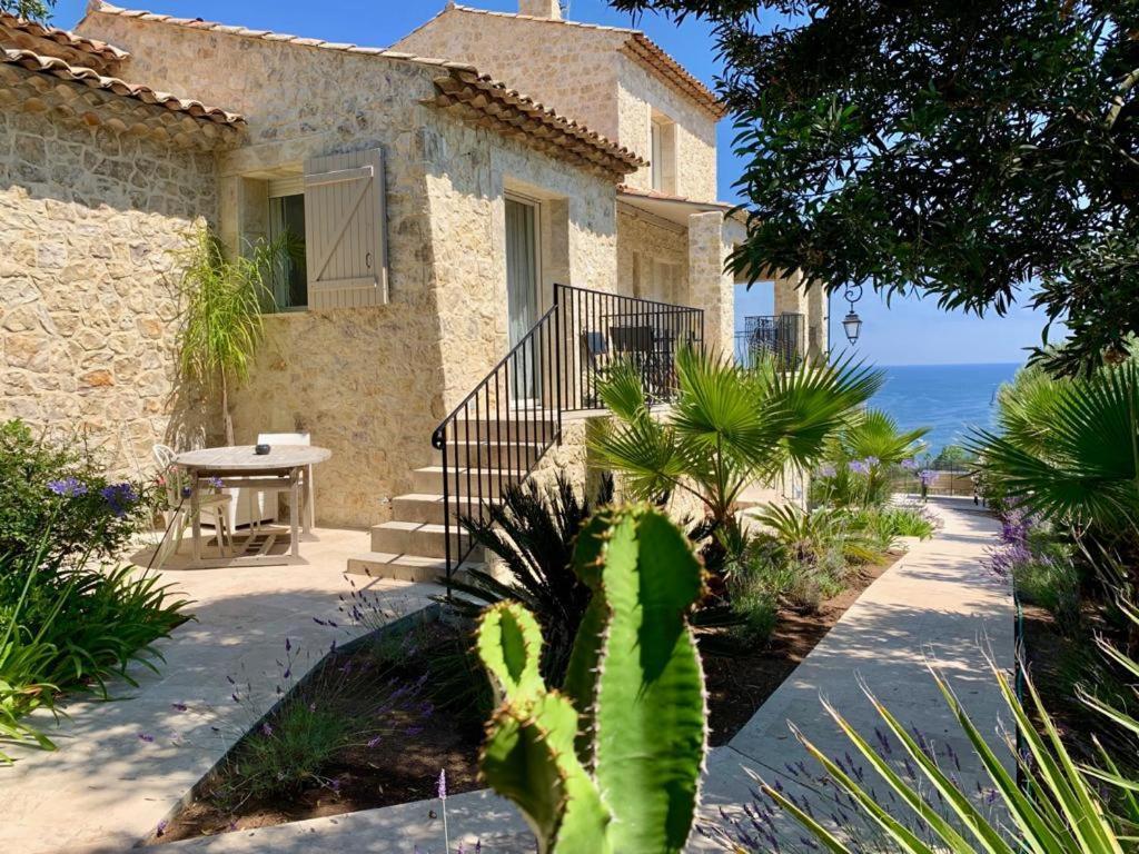 Villa Grand Baie Saint-Raphaël Buitenkant foto