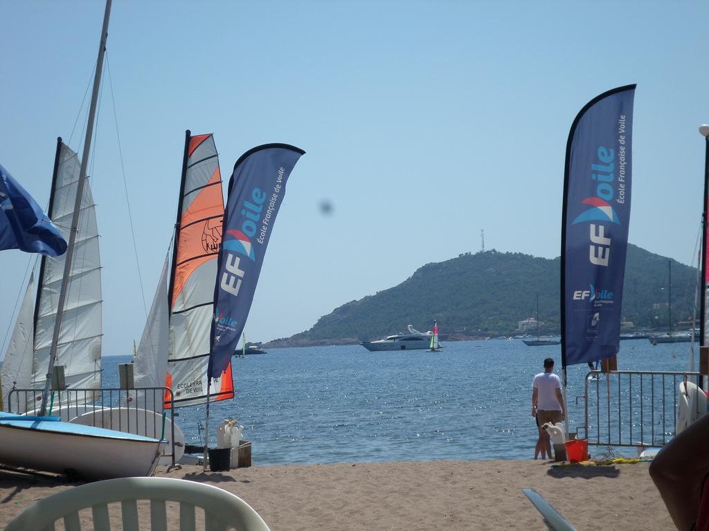 Villa Grand Baie Saint-Raphaël Buitenkant foto