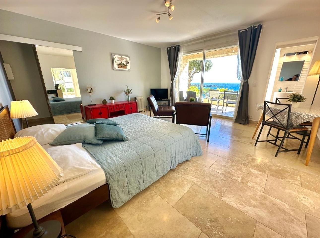 Villa Grand Baie Saint-Raphaël Buitenkant foto