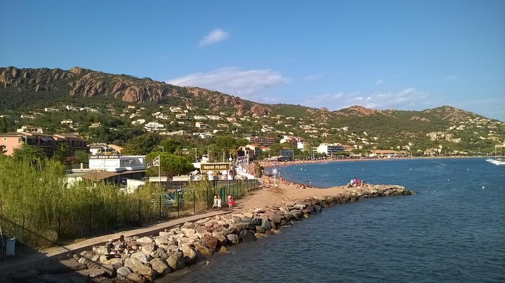 Villa Grand Baie Saint-Raphaël Buitenkant foto