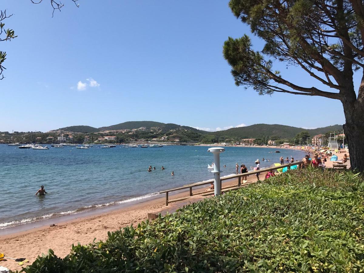 Villa Grand Baie Saint-Raphaël Buitenkant foto