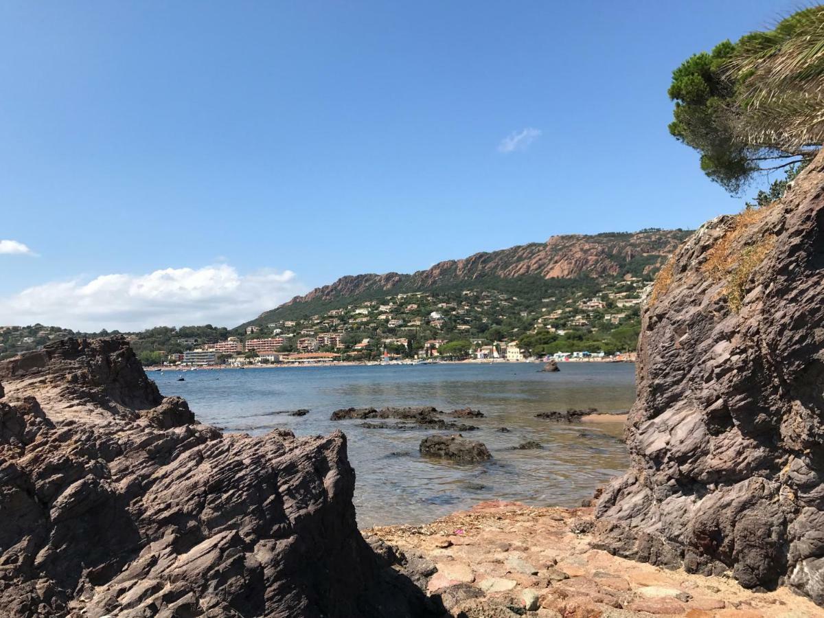 Villa Grand Baie Saint-Raphaël Buitenkant foto